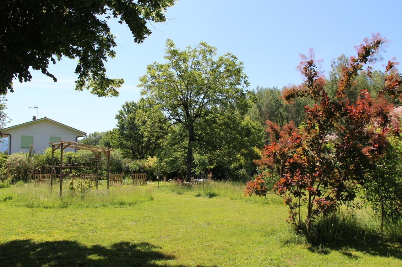 Les Tilleuls Saint-Jean-d'Avelanne Dış mekan fotoğraf